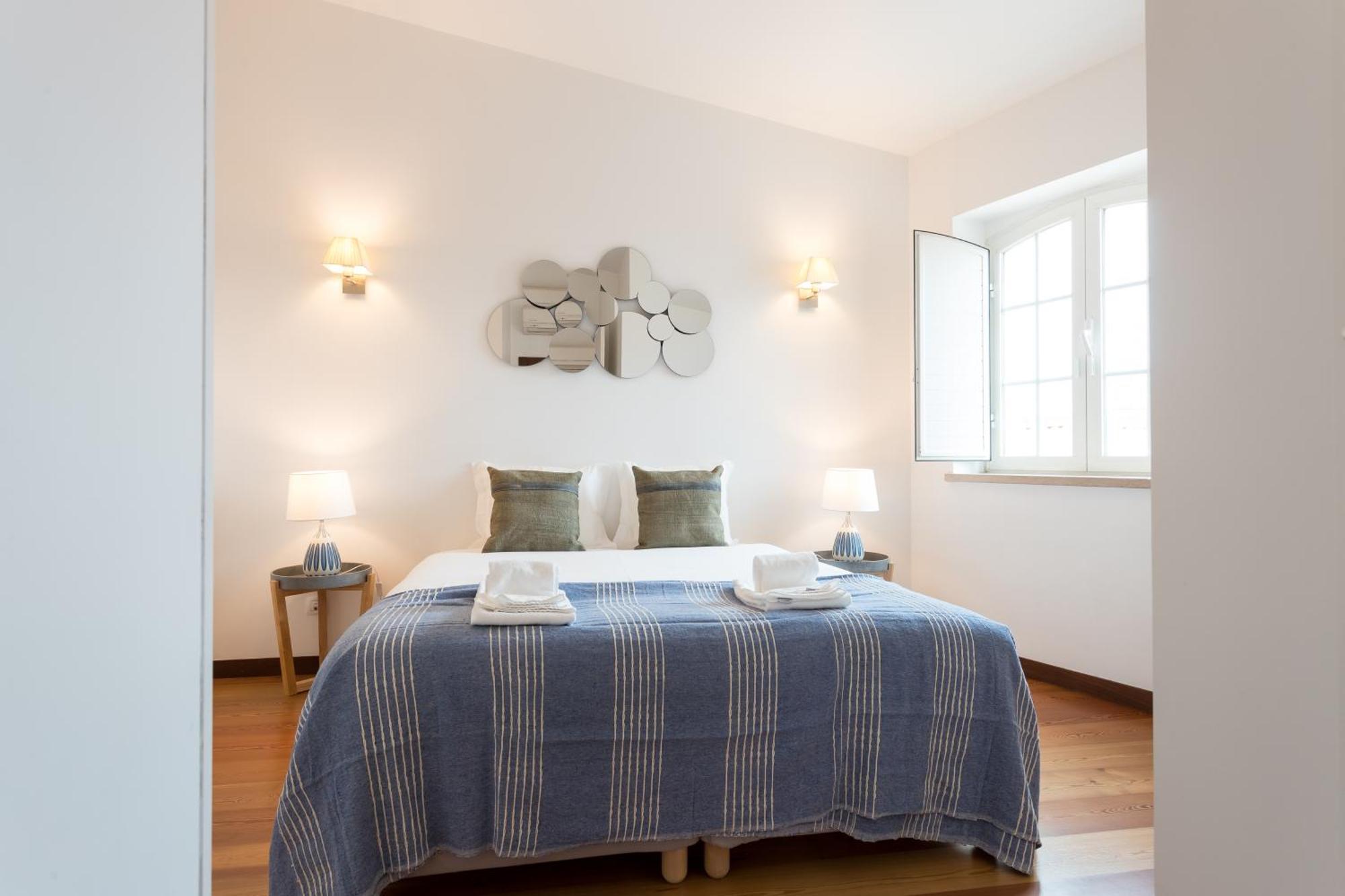 Apartamento Alfama Modern Two Bedroom W River View And Parking By Lu Holidays